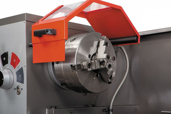 Токарно-винторезный станок серии ZX GH-1860ZX DRO RFS