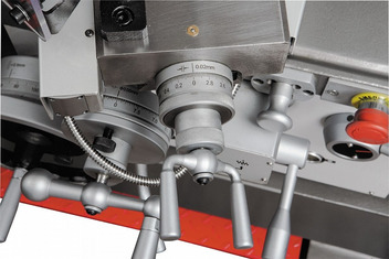 Токарно-винторезный станок серии ZX GH-1640ZX DRO