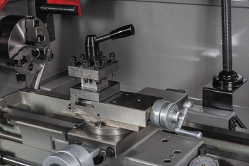 Токарно-винторезный станок GHB-1330A