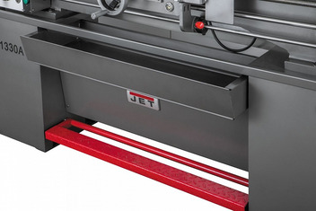 Токарно-винторезный станок GHB-1330A