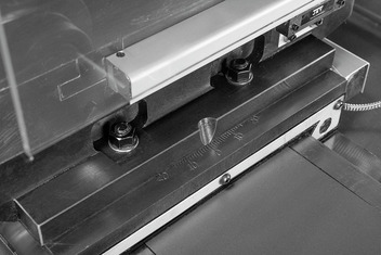 GH-31120 ZHD RFS Токарно-винторезный станок