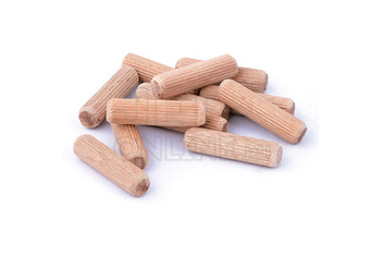 Шкант мебельный деревянный  6х30мм (к-т 50шт) PINIE